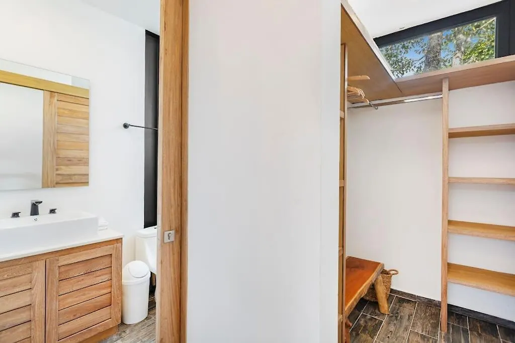Charming Getaway At Mun With Stunning Views Daire Tulum